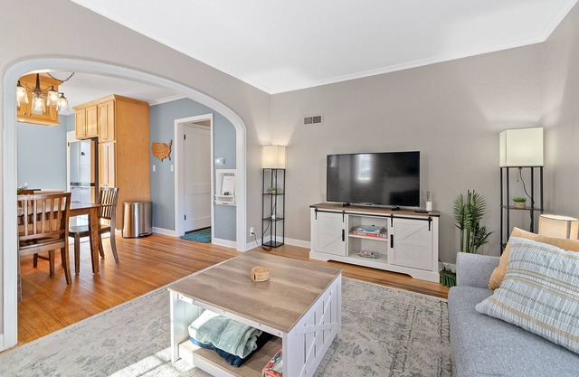 Elegant & clean entire house in Sioux Falls