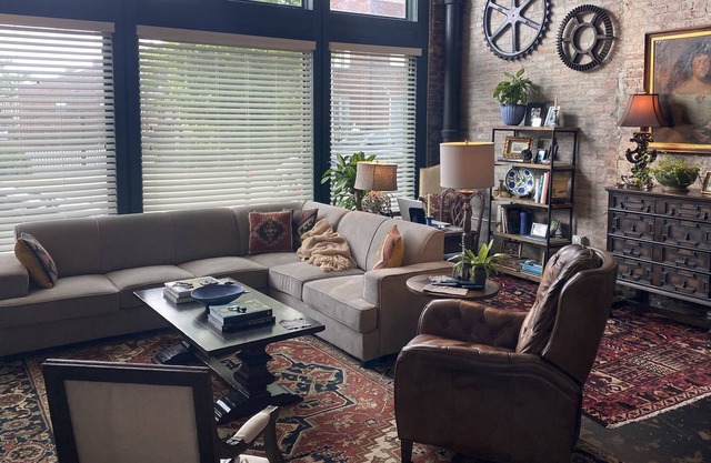 Elegant Downtown Loft / Walk to Beale St!