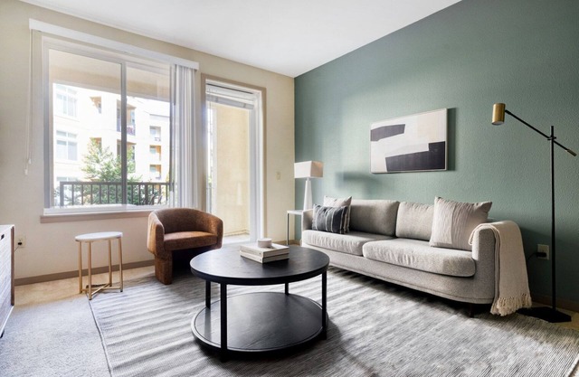 Elegant Dublin 2BR w/Gym, Lounge & Pool, steps to BART, by Blueground