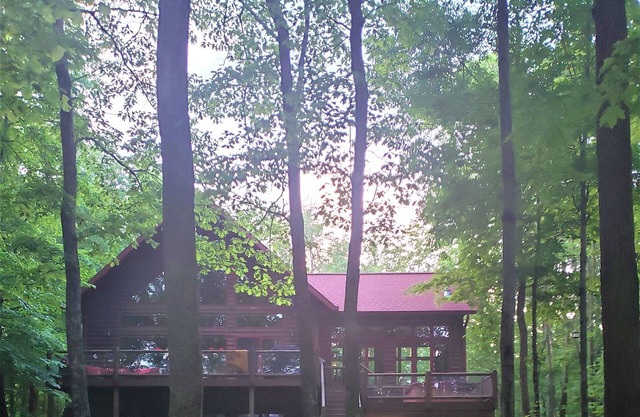 Elegant/Private Retreat on Private 2.5 acre lot