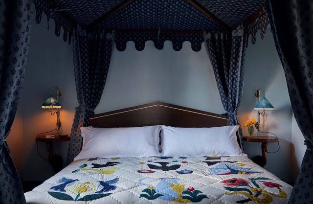 Elegant Room Ideal for Art Enthusiasts w/Vintage Decor in Mt. Vernon, Pets Free