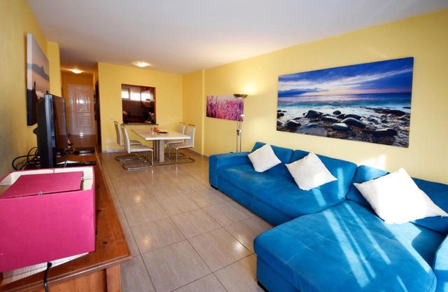 ELEGANTE APARTAMENTO CON BONITAS VISTAS