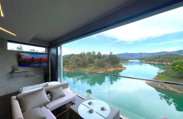 EleMYNT LifeStyle Hotel