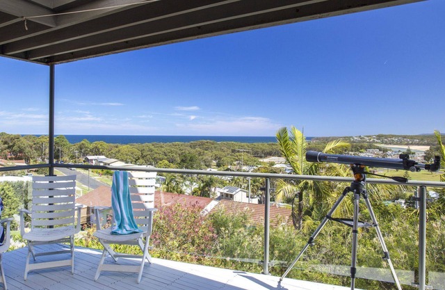 Elevated views over Burrill Lake