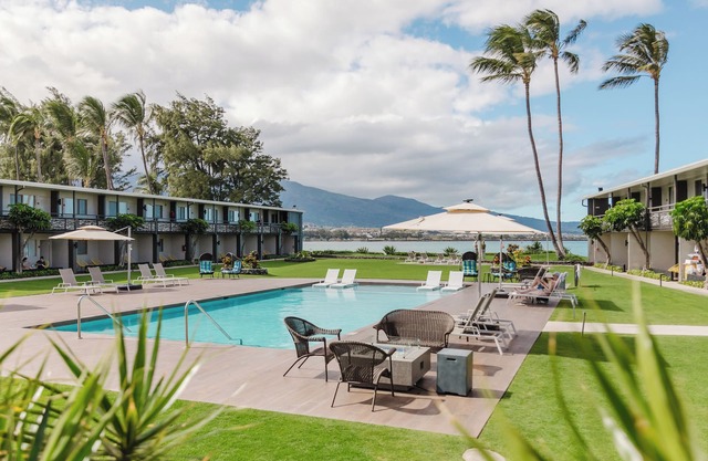 Embrace a Pet-Welcome Retreat! Near the Shores of Ho’aloha Beach!