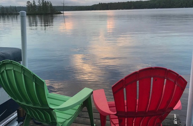 Embrace "Maine - the Way Life Should be" at this cabin on Long Lake-Bridgton