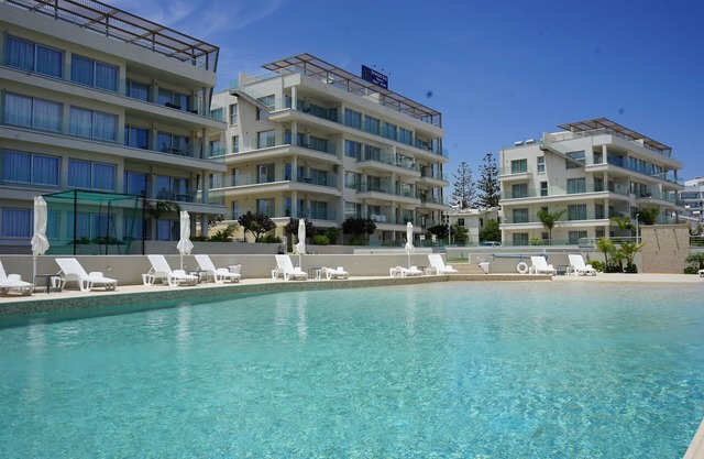 Emerald Bay Suites