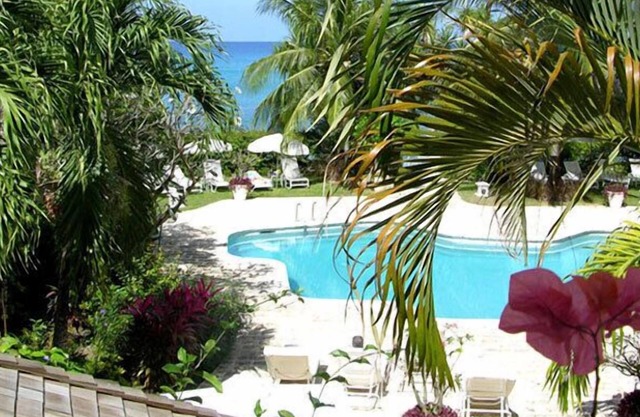 Emerald Beach 4 - Villa Plumbago | Beach Front - Located in Wonderful Gibbs Bay with Private Chef Services