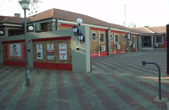 Emirates Garden Lodge