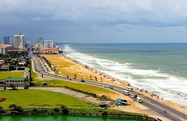 Emperor Residence, in 5* Cinnamon Grand Hotel complex, Galle Face, Ccolombo 3