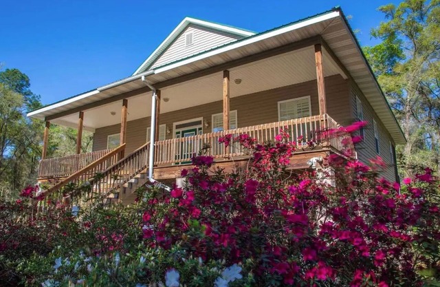 Enchanted Forest Dream Stay- Suwannee River Valley