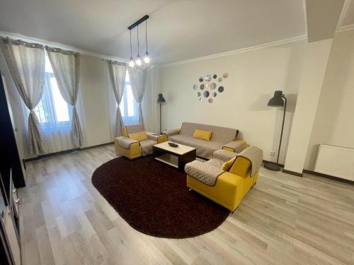 Enjoy Apartments - Central Villa Retreat