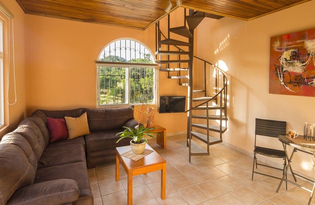 Enjoy beautiful weather in a wonderful space. Perfect for digital nomads