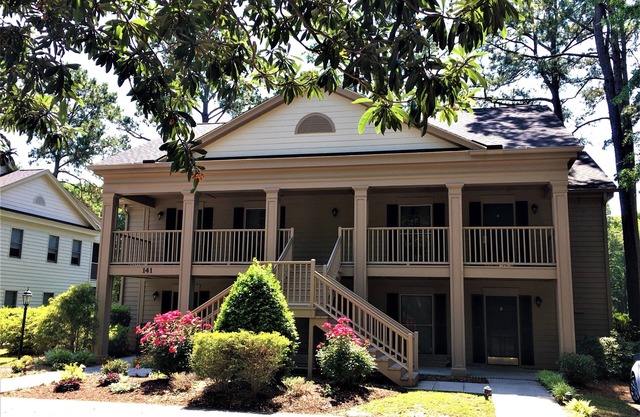Enjoy Southern Charm. Affordable, Well Appointed Condo In Pawleys Plantation