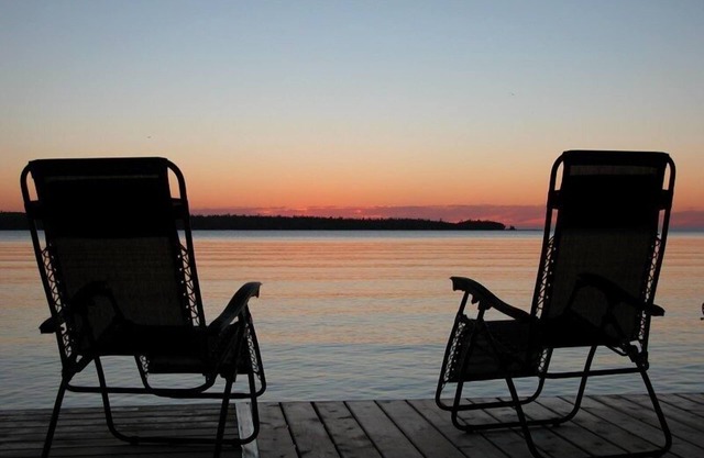 Enjoy the quiet side of the Door County peninsula, 190' of Lake Michigan shore