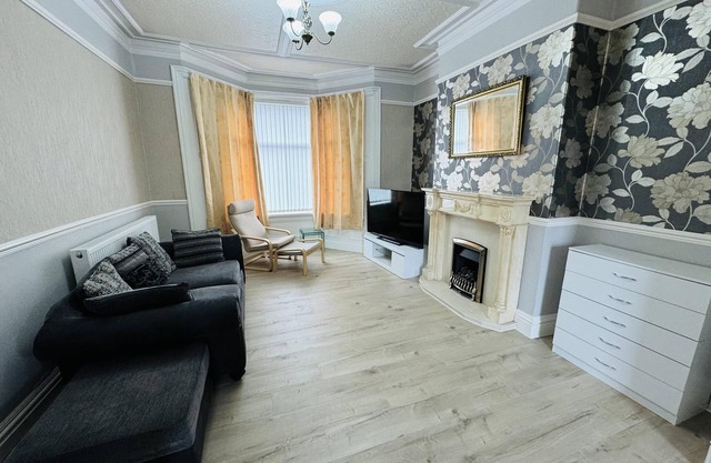 Entire 4-bed House in Sunderland