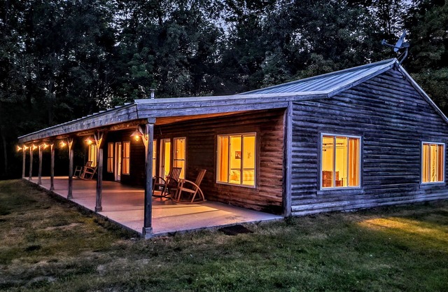 Entire Home on a 125 acre Farm with a Swimming hole and River for Fly Fishing