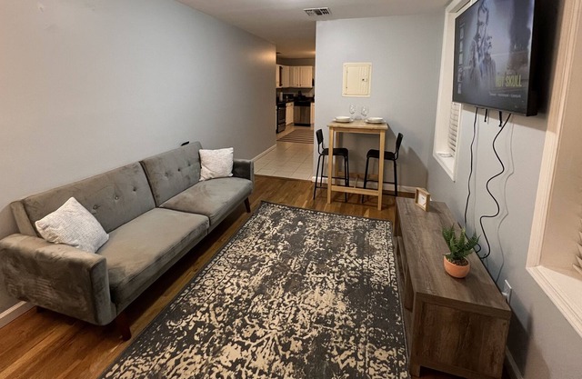 Entire home with free Parking 30 minutes NYC-3R