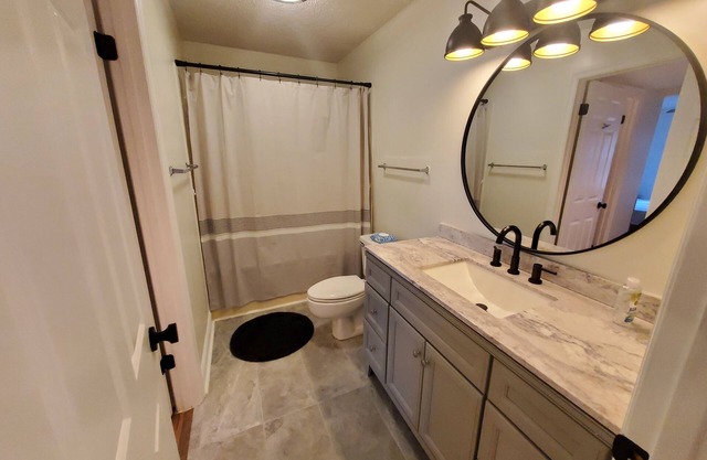 Entire unit - Pet Friendly - Safe, Gated Community - Close to Downtown Columbia