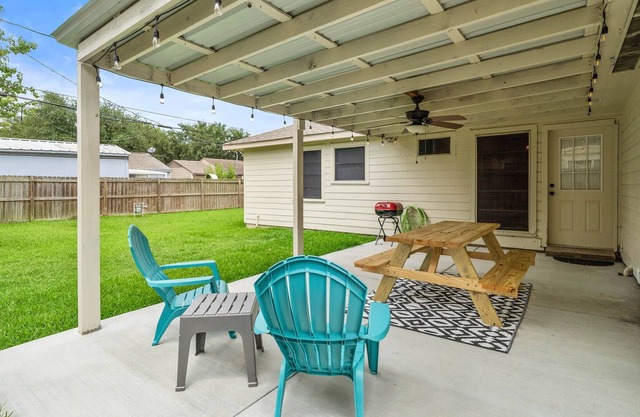 ⭐️ 🌟⭐️ 🌟 🌟🏠 Epic Game Room WIFI ❤️ Covered Back Patio 🏠 Smart TV's every room Fu