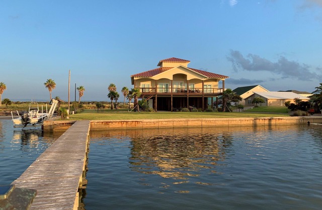 Estes Dream - Amazing Intracoastal View & Fishing!