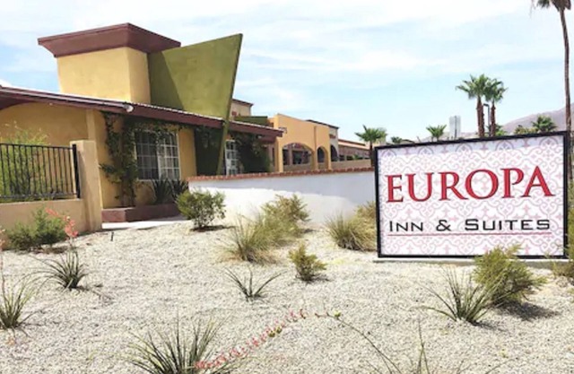 Europa Inn & Suites