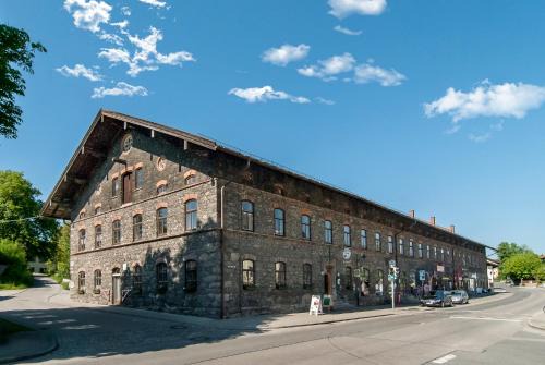 Eventhotel & Gasthof zur Post beim John in Obing