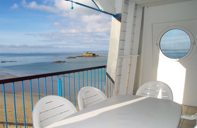 Exceptional location for this seafront apartment