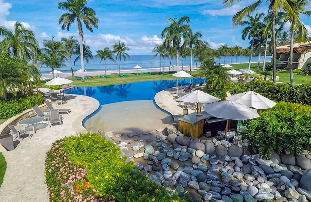 Exclusive - secluded spot on Flamingo Beach - sleep to the sound of the surf