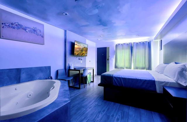 Exclusivo Inn & Suites