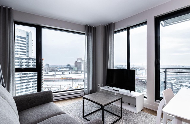 Executive – Canal View