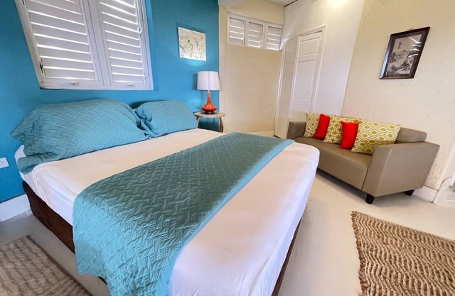Executive Loft Apartment with Ocean View