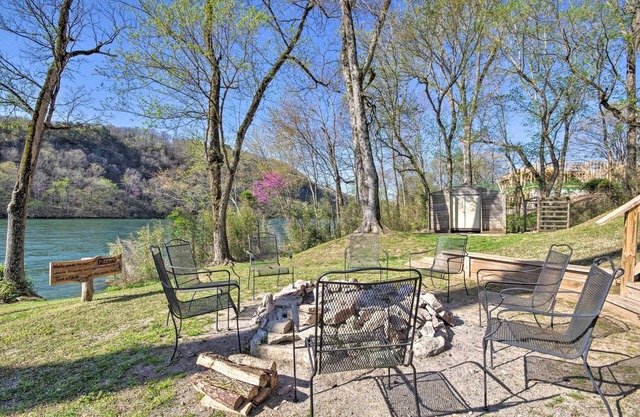 Expansive Cotter Cabin on White River w/Deck!