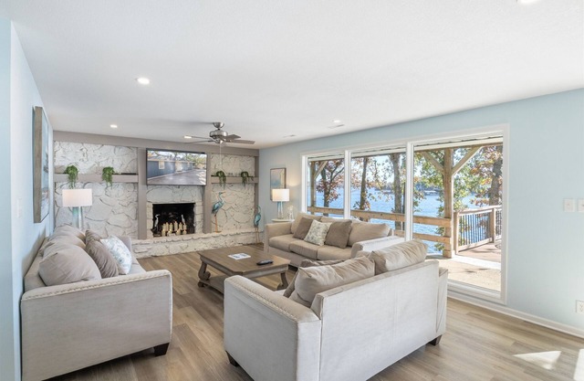 Expansive Decks, Firepit, Stunning Views All Over