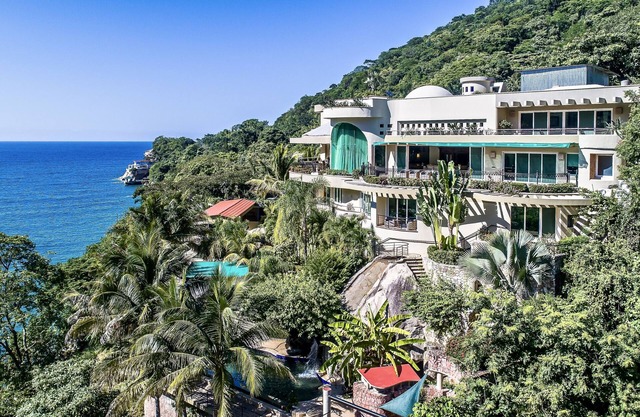 Experience Luxury Living at Our Ocean Front Villa in Puerto Vallartan