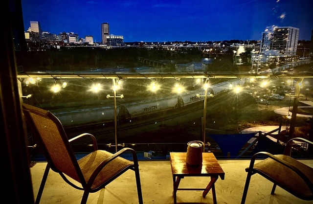 *EXQUISITE Cityscape+River Views *Central RVA*