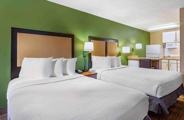 Extended Stay America Select Suites Tampa North Airport