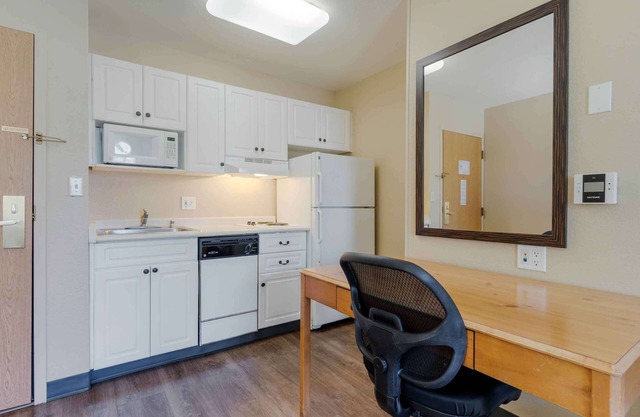 Extended Stay America Select Suites Atlanta Buckhead