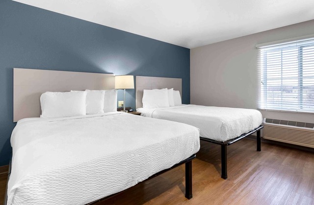Extended Stay America Select Suites - Louisville - Airport