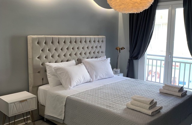 F.K.Apartments is situated 50m away from the beach and 10km from the ATH.Airport