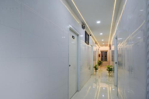 FabHotel Sree Laveeza