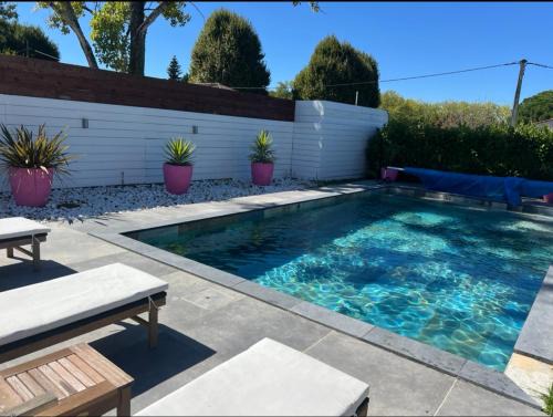 Fabuleuse maison 2 chambres avec piscine entre Bordeaux et saint Emilion