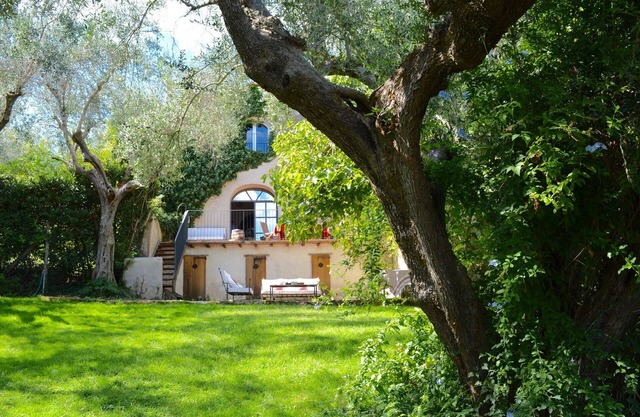 FABULOUS 4BD HOME IN CAPALBIO W/PRIVATE POOL & GARDEN, MINUTES TO THE BEACH!