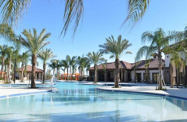 Fabulous Single Home w/Pool at Solterra Resort