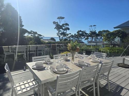 Fairwater - luxury 5 BR home with ocean views