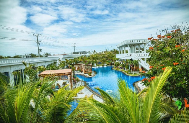 Fairy Hills Hotel