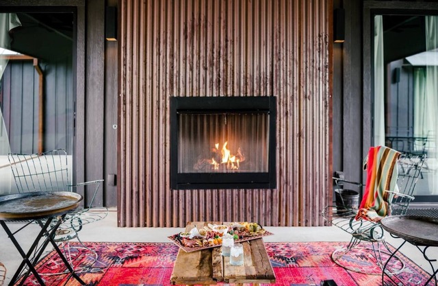 Fall Retreat | Sunsets, Firelight & Near RT