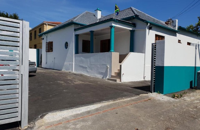 Fama Lodge Single Rooms