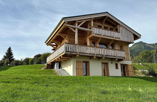 Family chalet in Cordon (Haute Savoie), near Megève and Combloux, sleeps 10