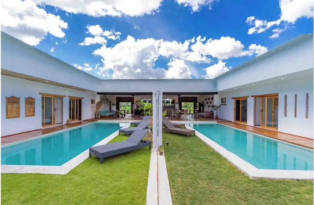 ❤ Family Dream!Walk to Semyniak Beach, 7Br/2 pools
